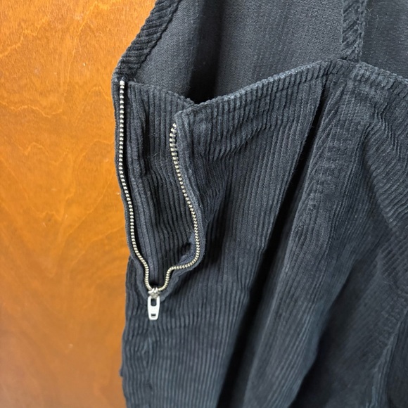 Urban Outfitters BDG Black Corduroy Overalls Wide Leg Jumpsuit Chore Pockets Y2K - Picture 11 of 15
